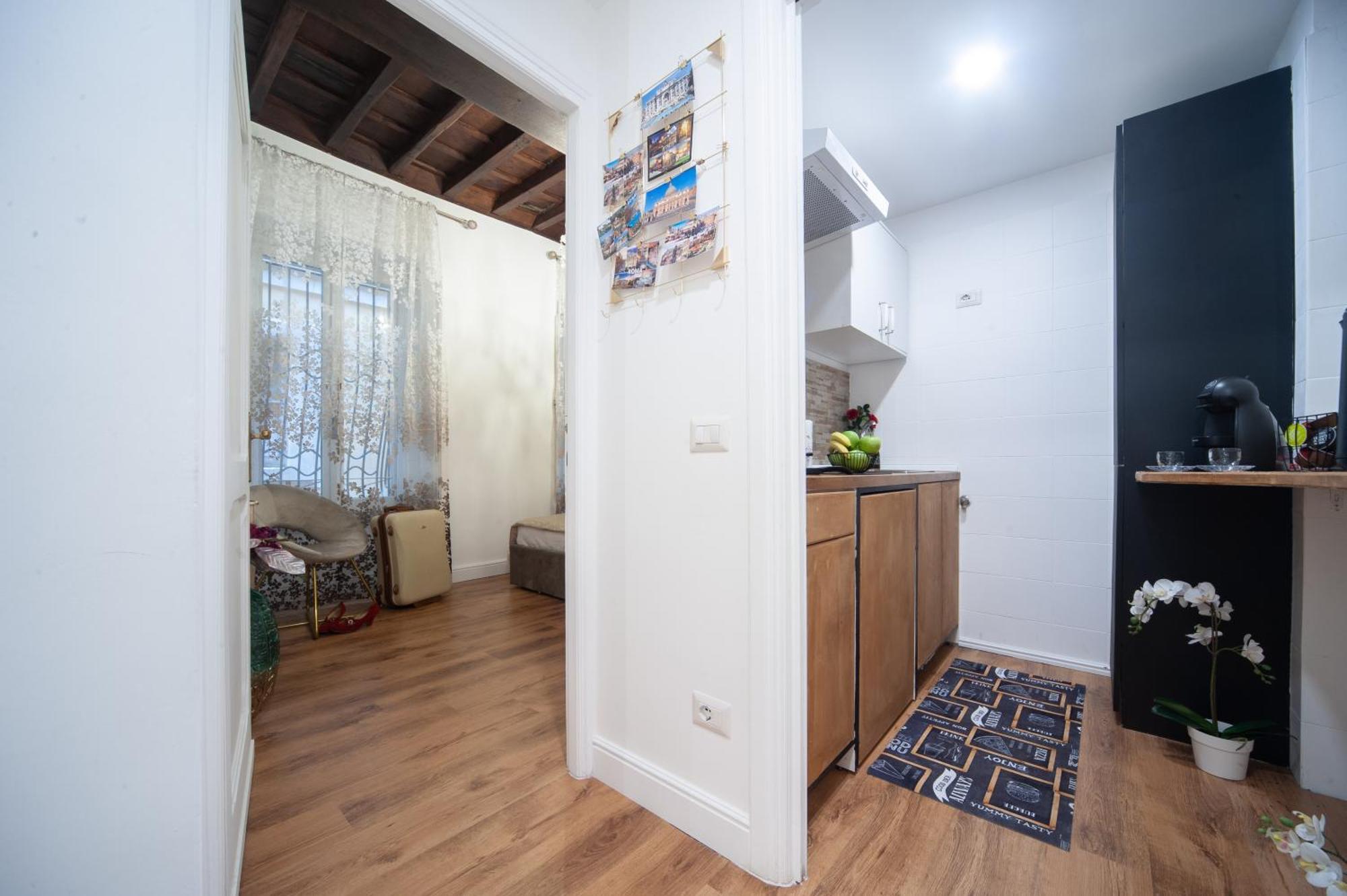 Pantheon Charming Accommodation โรม ภายนอก รูปภาพ