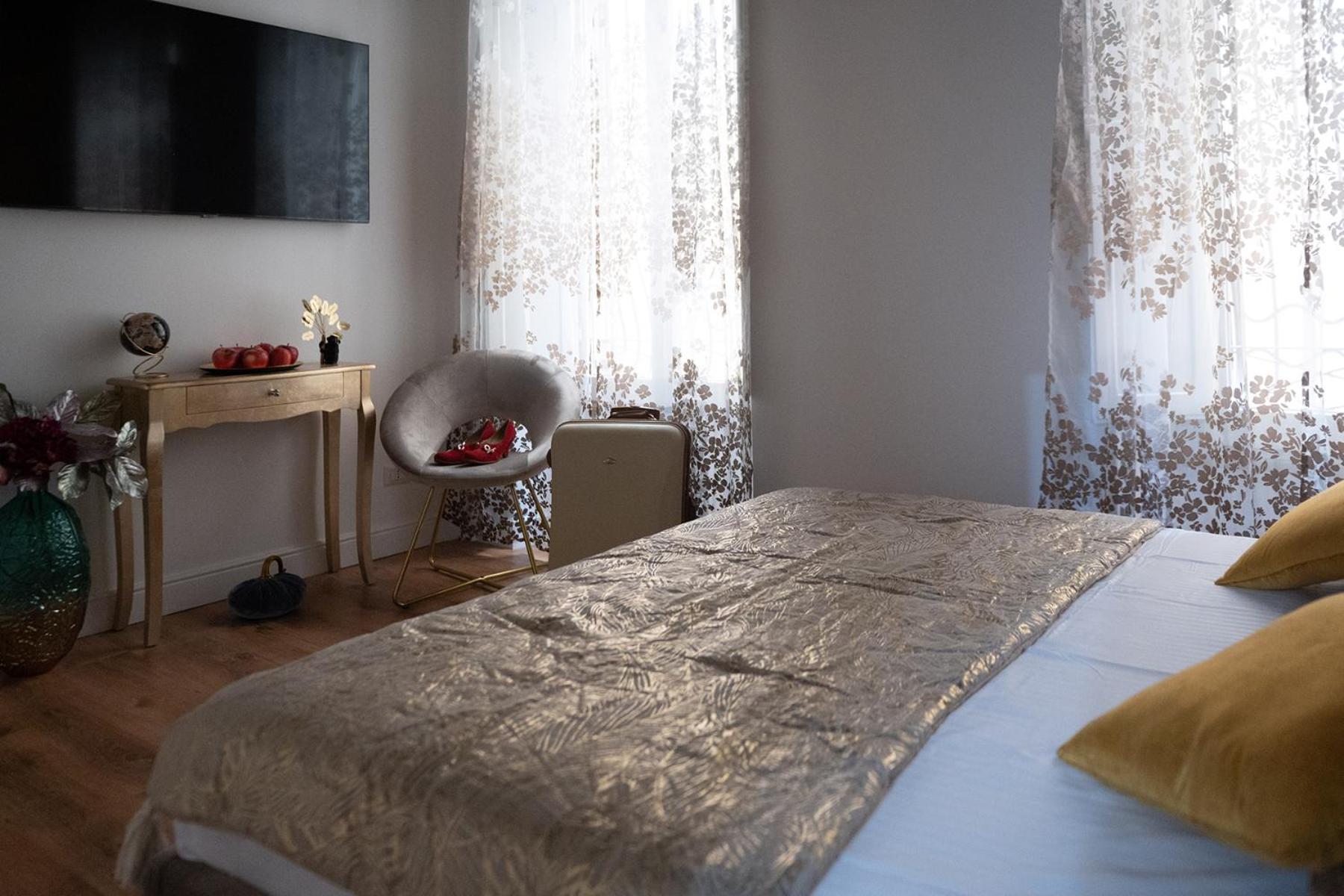 Pantheon Charming Accommodation โรม ภายนอก รูปภาพ